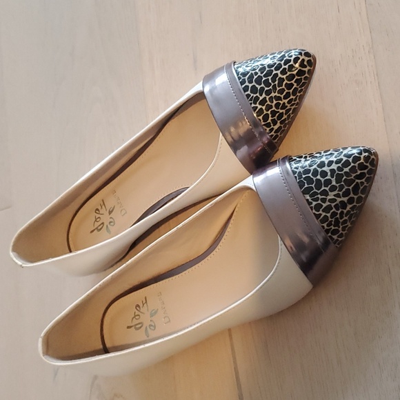 Daphne Leather flats, Cream, Bronze & Animal print sz. 6.5 to 7 - Picture 2 of 4
